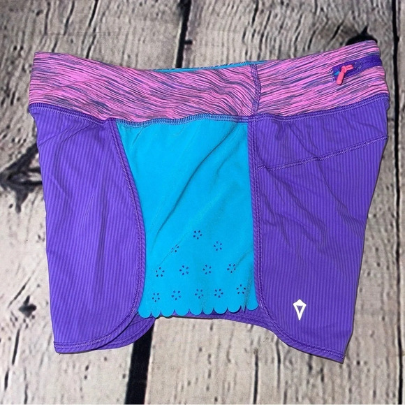 Ivivva athletic shorts youth size 14 - Picture 2 of 2